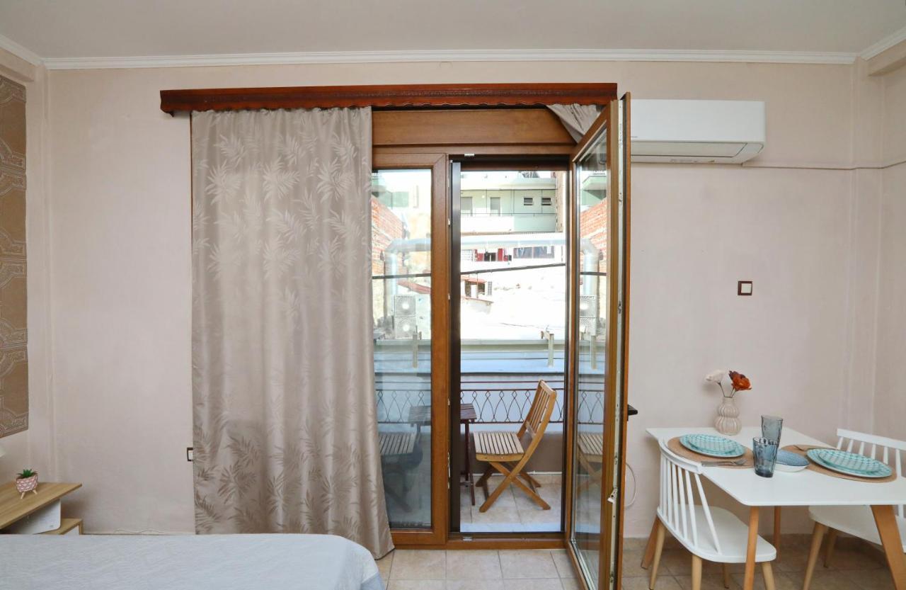 Niki'S Apartement Kavala Eksteriør billede